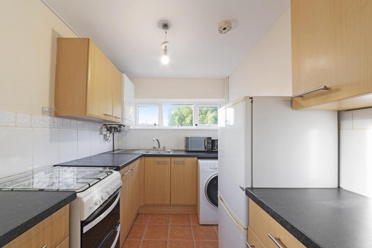 K Suites - Deerswood Avenue Hatfield  Exteriör bild