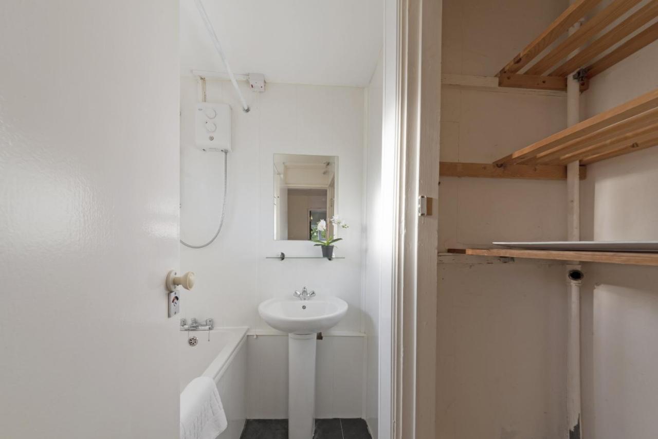 K Suites - Deerswood Avenue Hatfield  Exteriör bild