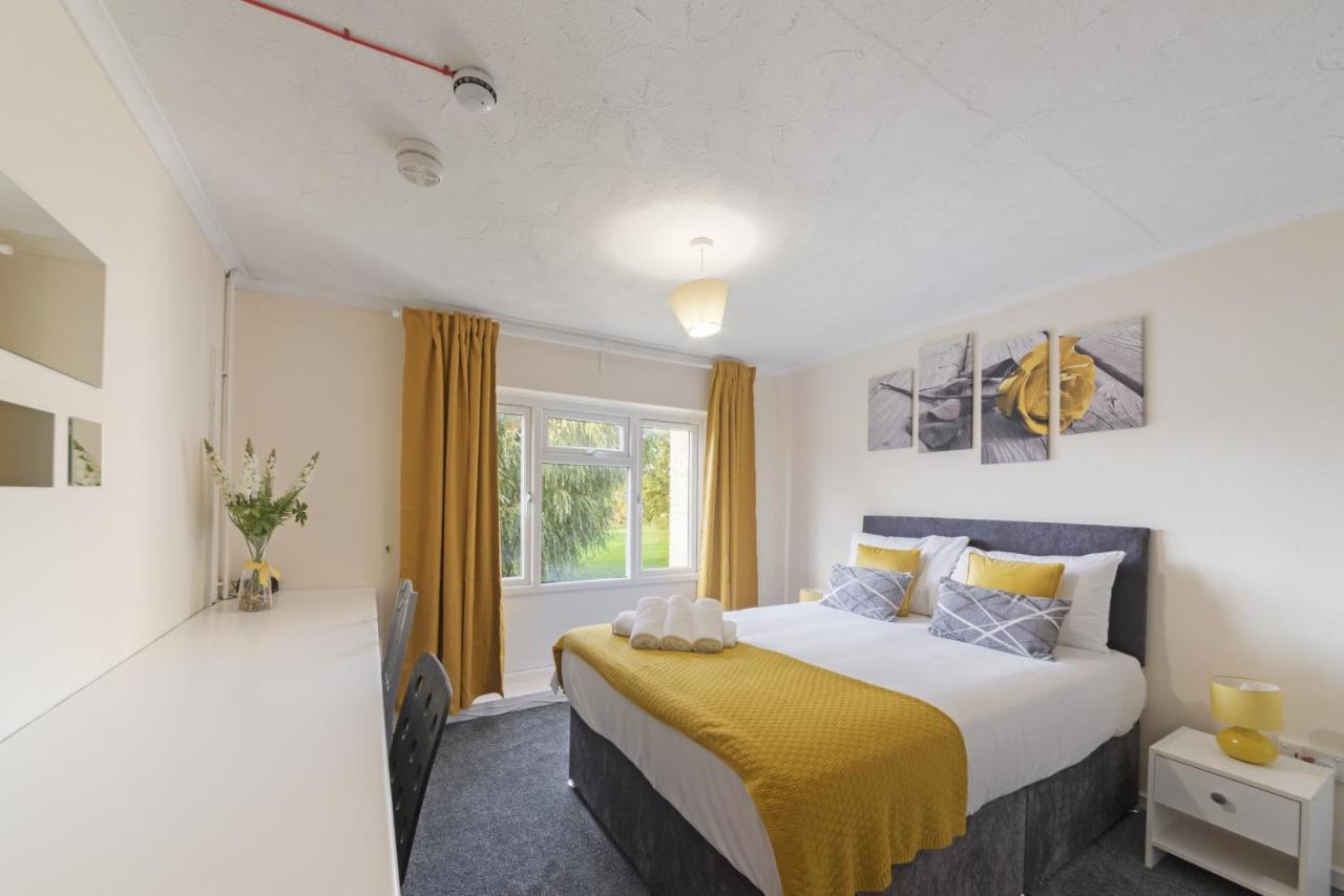 K Suites - Deerswood Avenue Hatfield  Exteriör bild